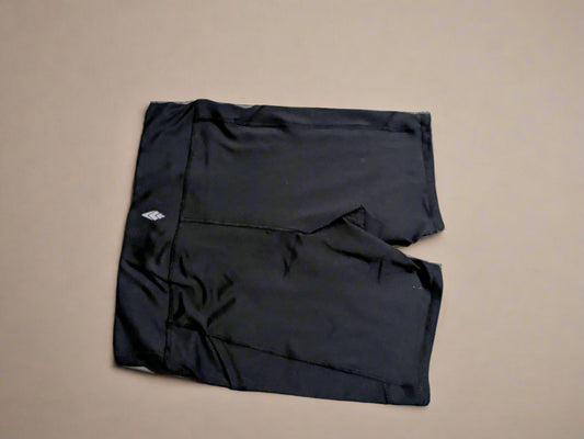 Momentum Peak women's pocket shorts